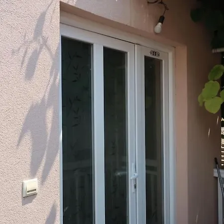 House Dea 펜션 모스타르